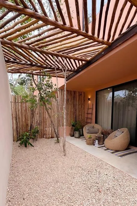 Discover, Explore Y Enjoy Tulum 0*,